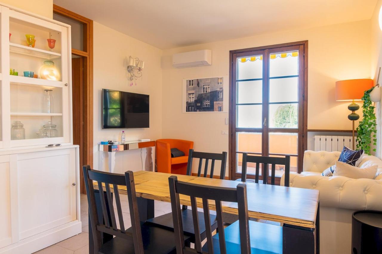 シルミオーネLa Casa Sul Porto - Italian Homingアパートメント エクステリア 写真