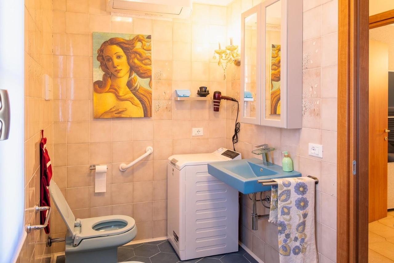シルミオーネLa Casa Sul Porto - Italian Homingアパートメント エクステリア 写真