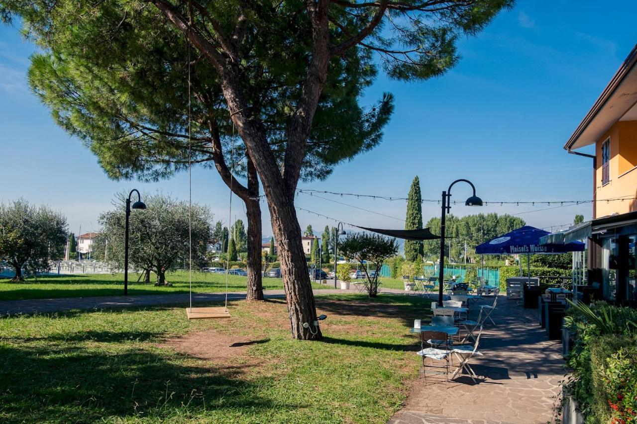 シルミオーネLa Casa Sul Porto - Italian Homingアパートメント エクステリア 写真