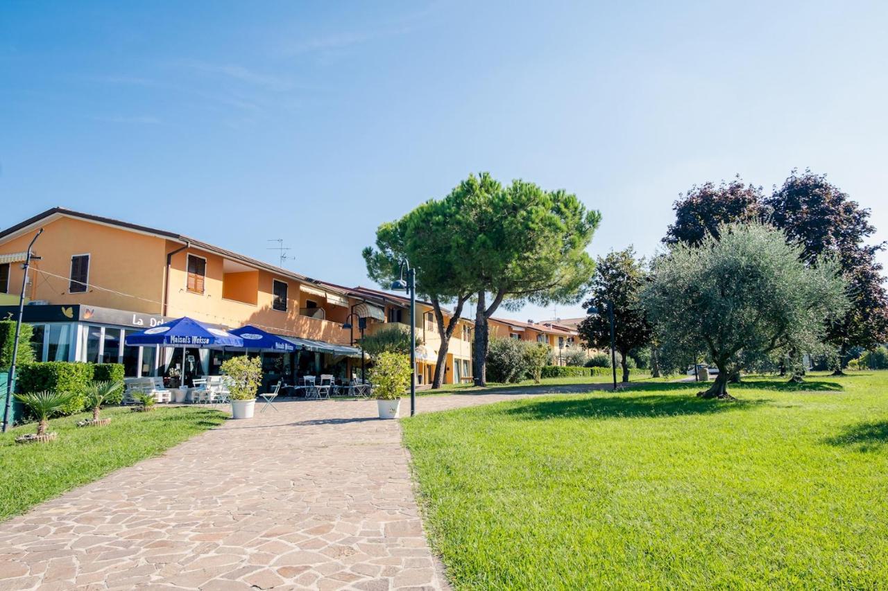 シルミオーネLa Casa Sul Porto - Italian Homingアパートメント エクステリア 写真